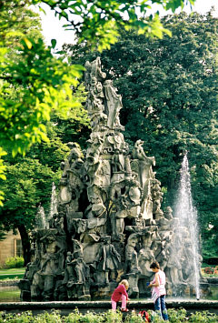 Schlossgartenbrunnen